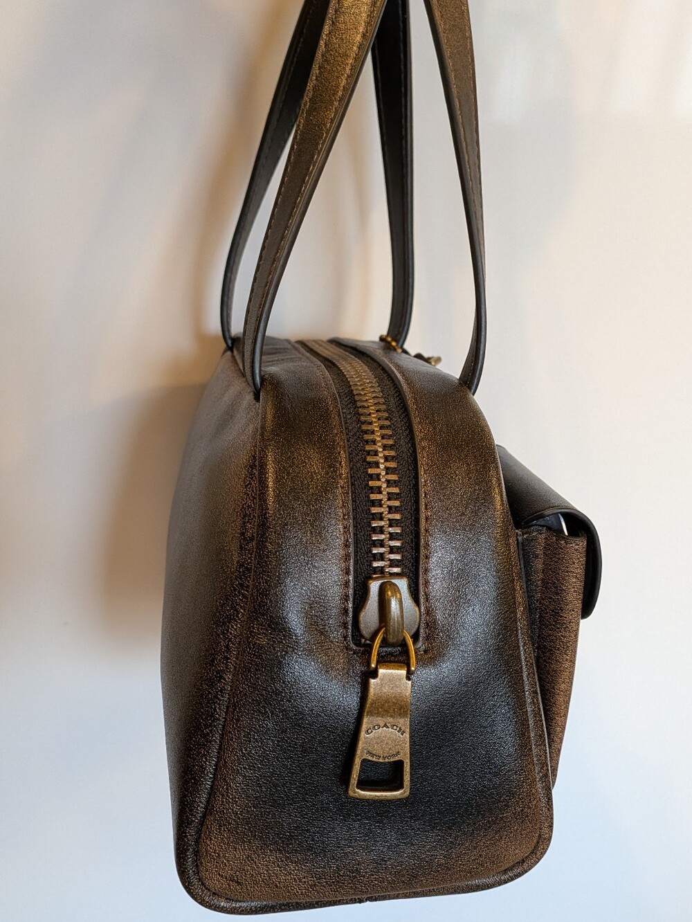 Coach Twinlock 20 Loved Leather Bag - Picture 3 of 15